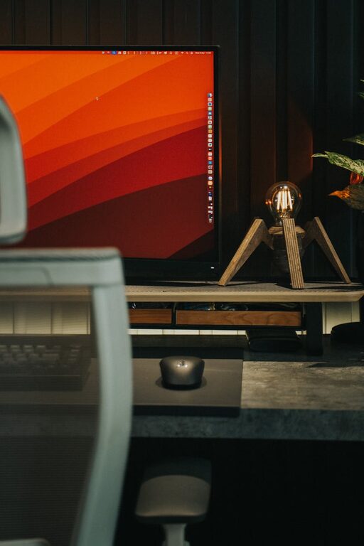 Как да организираме ефективно работното си място вкъщи за по-добра продуктивност